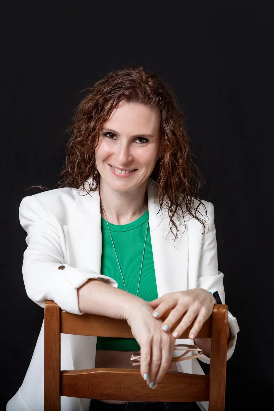 Marianna, lead photographer and owner of Golden Art Photography in Plano, Texas